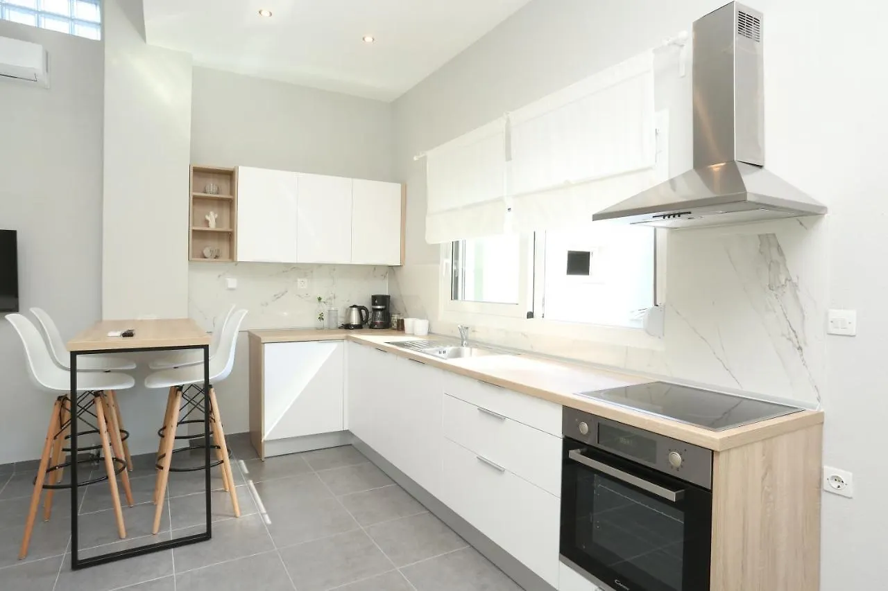 Apartment Polychrono Suite 1